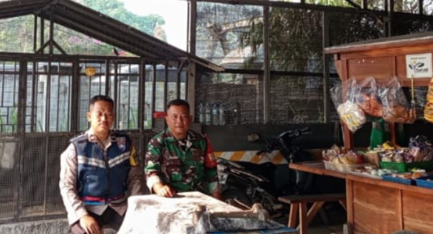 Perkuat Sinergitas Serta Komunikasi Antara TNI dan Polri Jatisari, Bahas Kamtibmas di Wilayah Binaan