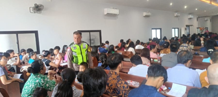 Polsek Klari Amankan Ibadah Kebaktian Umat Nasrani