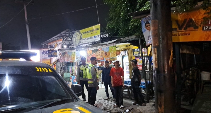 Patroli Dialogis Polsek Klari Sambangi Pangkalan Ojeg di Lampu Merah Karawang Timur