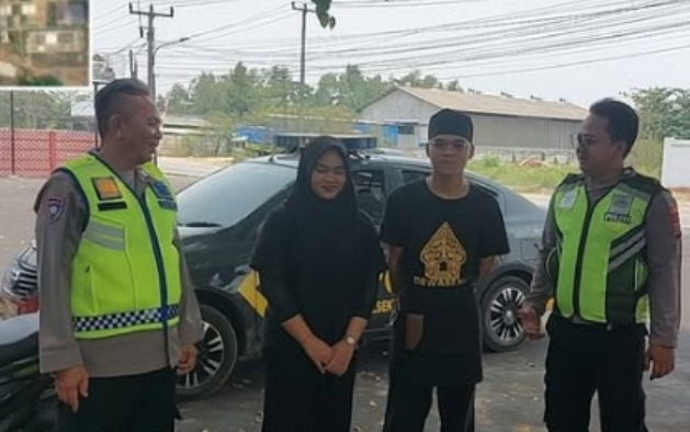Personil Polsek Telukjambe Barat Patroli Dialogis Imbauan Warga Waspada TPPO