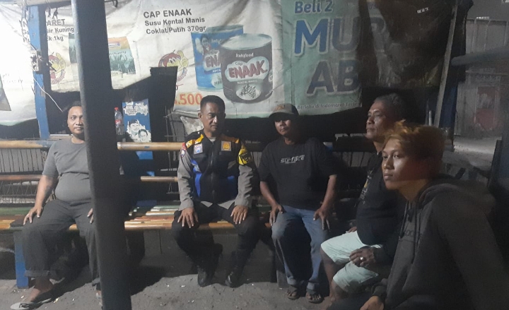Personil Polsek Klari Edukasi Warga Anggadita Waspada Karhutla ‎