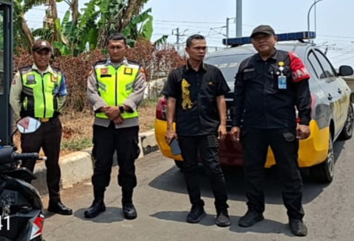 Patroli Polsek Telukjambe Barat Sambang Kamtibmas Ke Pos Satpam KCIC