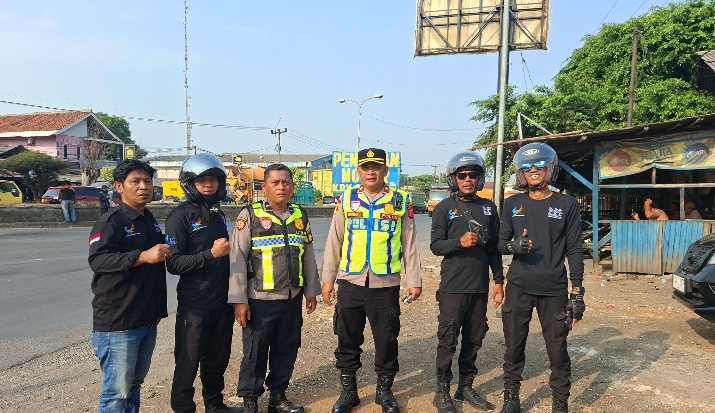 Kapolsek Klari Pimpin Pengamanan keberangkatan Serikat Pekerja/Buruh Kab. Karawang aksi unjuk rasa ke Gedung Istana Jakarta ‎