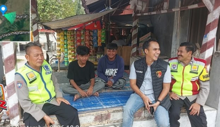 Polsek Telukjambe Barat Patroli Sapa Warga Edukasi Karhutla