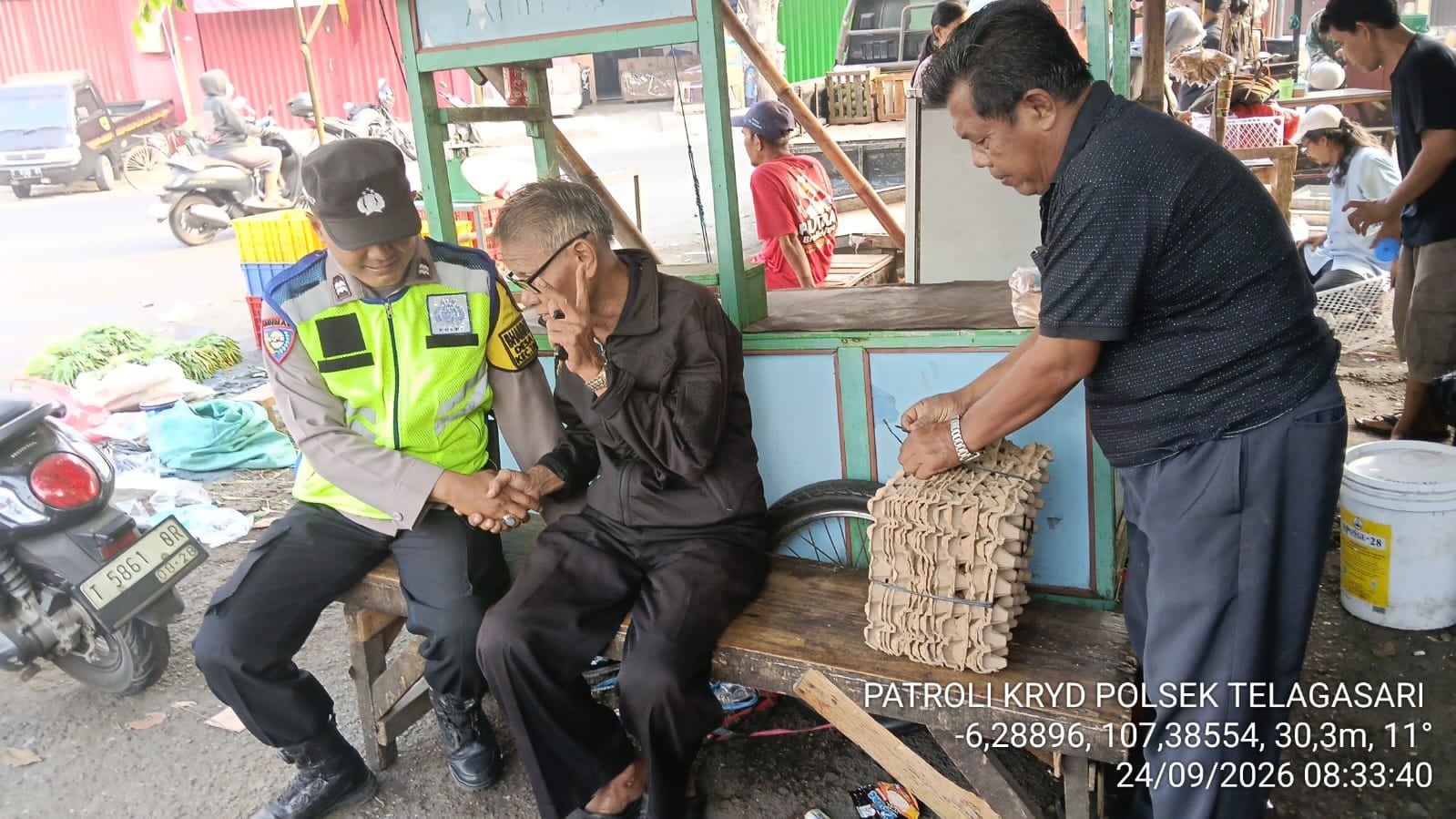 Bhabinkamtibmas Polsek Telagasari Himbau Warga Waspada TPPO di Lingkungan Masyarakat
