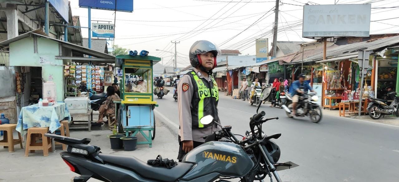 Prekat Polsek Banyusari Giat Patroli Jalan Raya Antisipasi Kejahatan