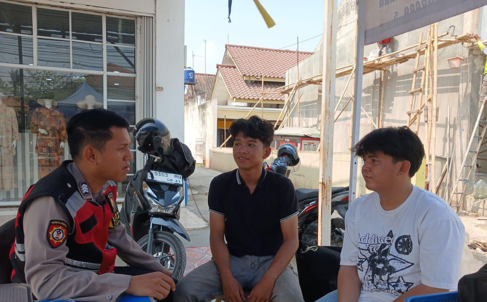 Bhabinkamtibmas Polsek Telagasari Lakukan Sambang dan Sebar Himbauan TPPO