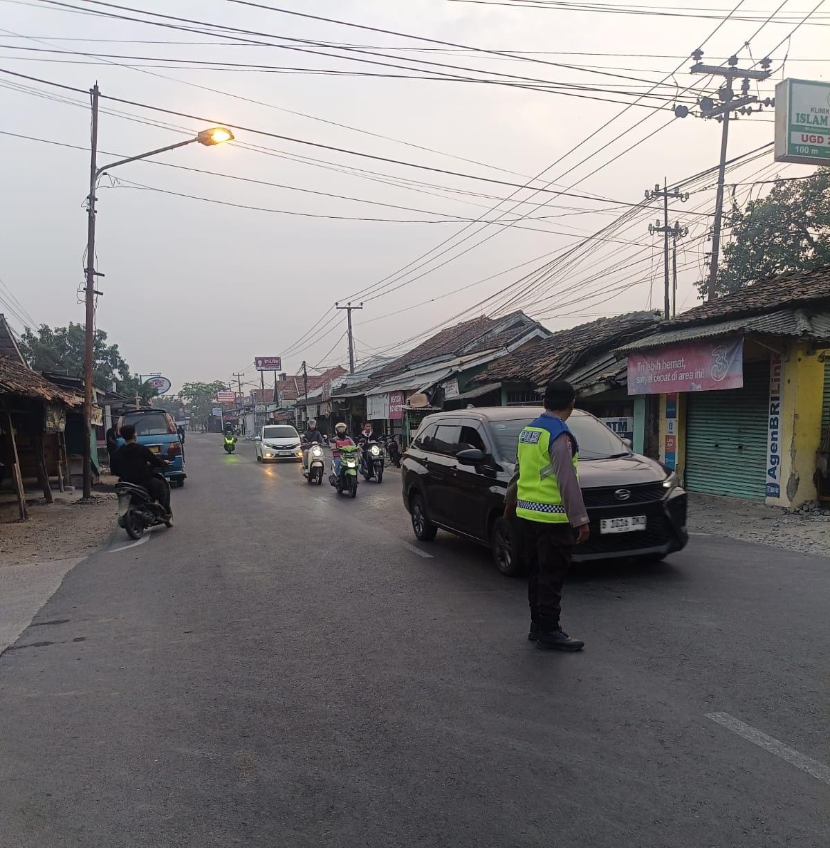 Prekat Polsek Banyusari Giat Patroli Jalan Raya Antisipasi Kejahatan