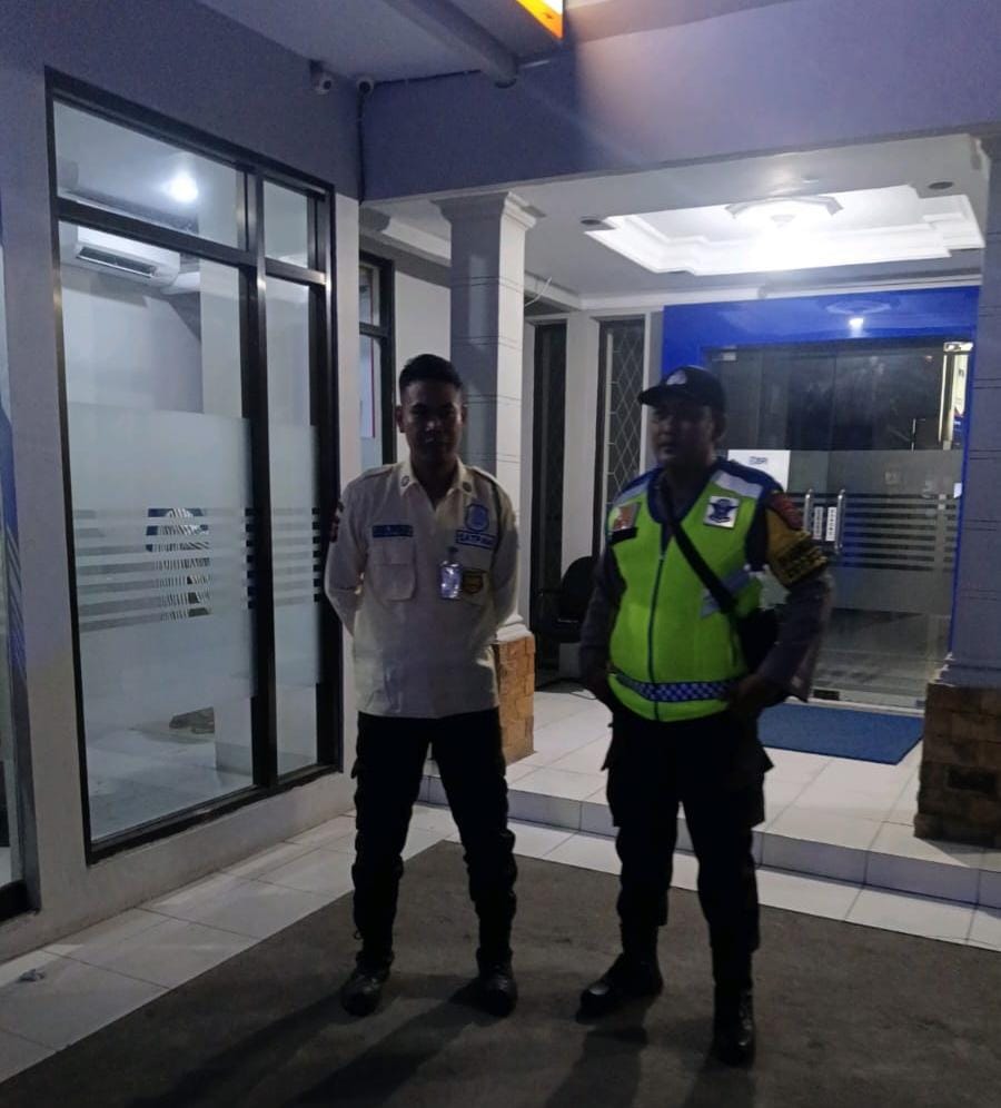 Kunjungi BRI Gempol Patroli Prekat Polsek Banyusari