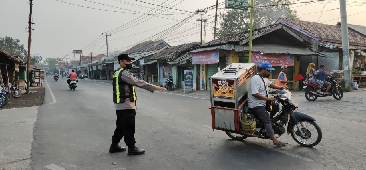 Prekat Polsek Banyusari Giat Patroli Jalan Raya Antisipasi Kejahatan