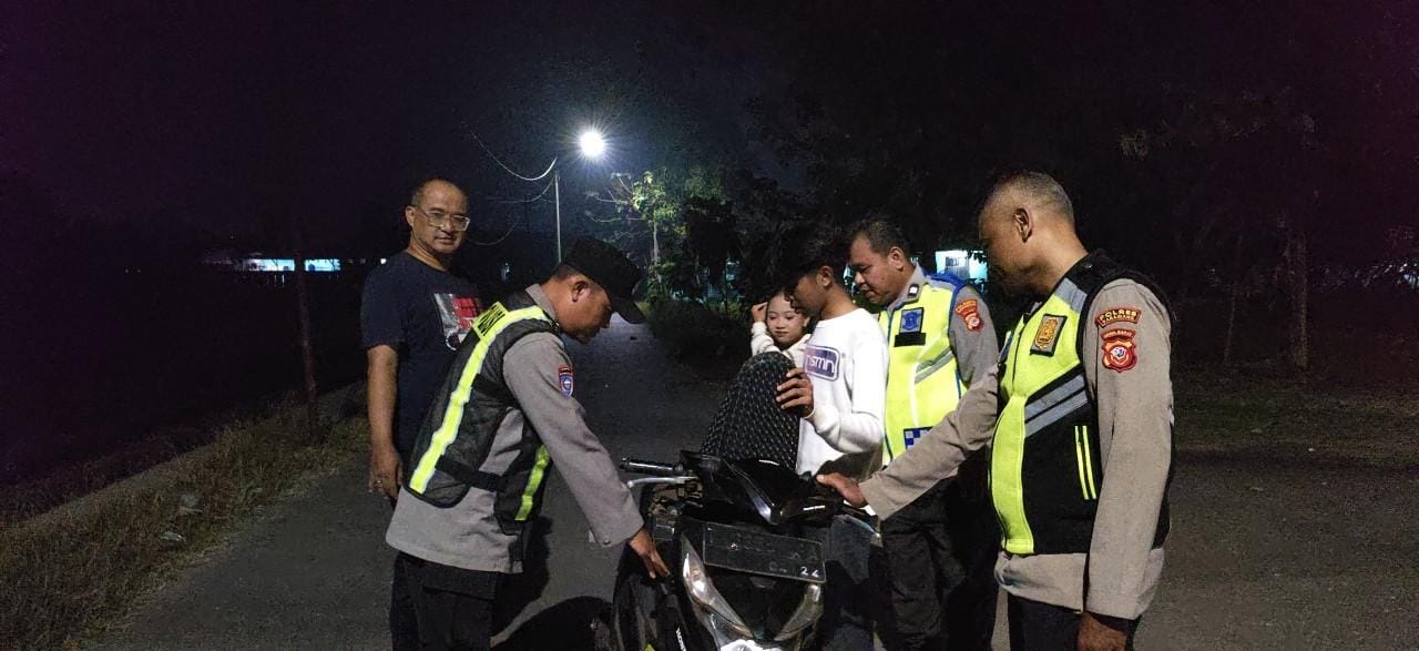 Polsek Banyusari Gencar Melaksanakan Razia Sepeda Motor Berknalpot Brong