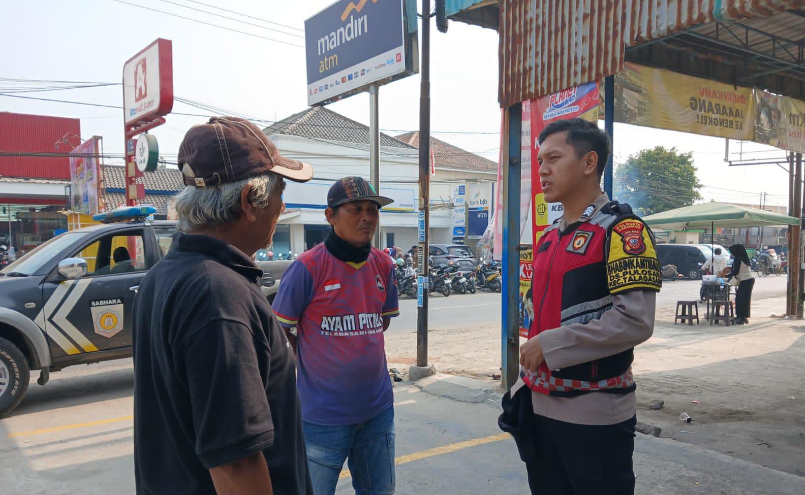 Personil Polsek Telagasari Sebar Himbauan Cegah Aksi Premanisme