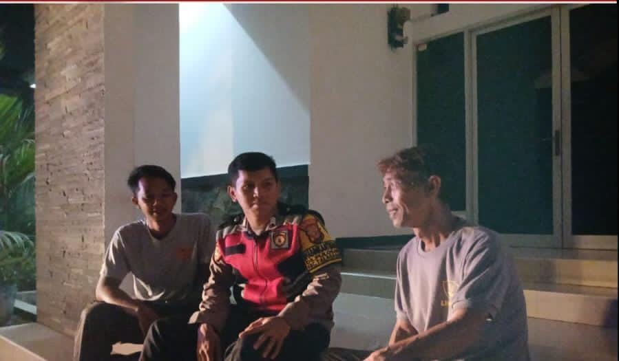 Bhabinkamtibmas Polsek Telagasari Gencar Laksanakan Ronda, Cegah Gukamtibmas Bersama Warga