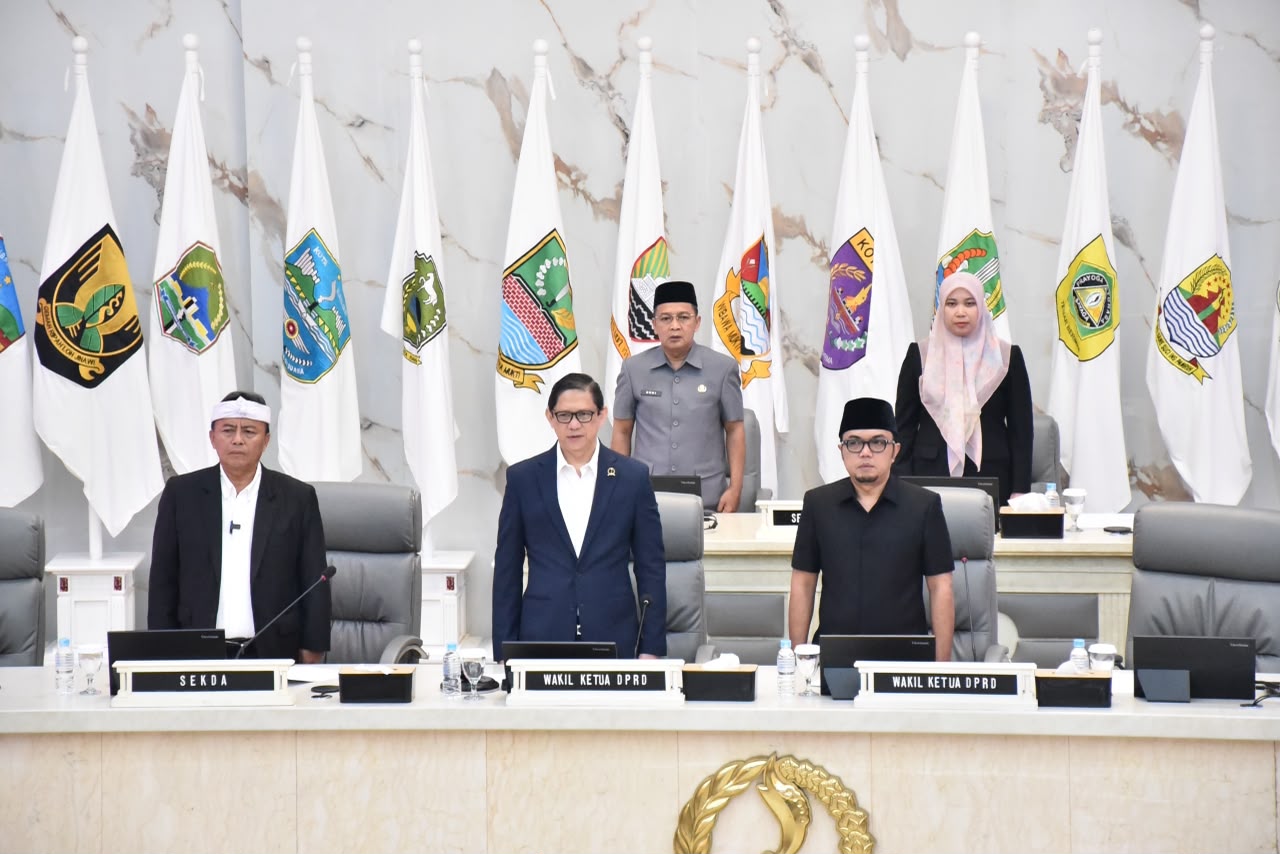 DPRD Jabar Bahas Raperda Pemberdayaan Komunitas dalam Pengelolaan Sampah