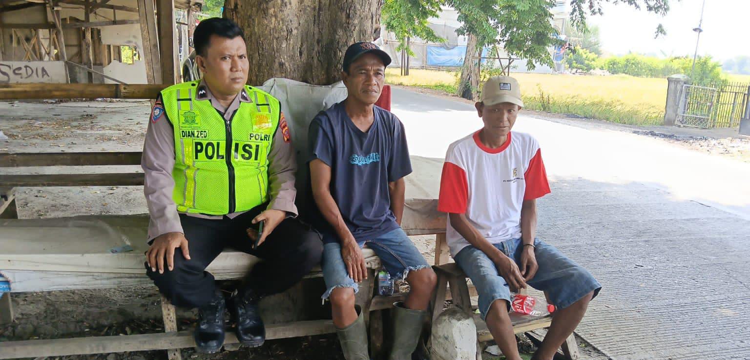 Bhabinkamtibmas Polsek Telagasari Serukan Himbauan Antisipasi Gukamtibmas Saat Sambang
