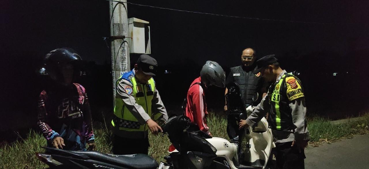Polsek Banyusari Gencar Melaksanakan Razia Sepeda Motor Berknalpot Brong
