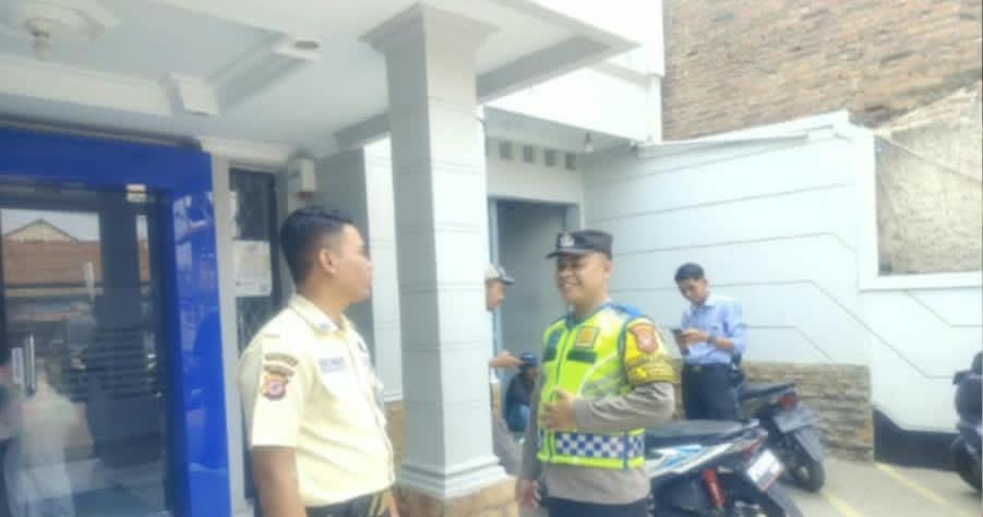 Kunjungi BRI Gempol Patroli Prekat Polsek Banyusari