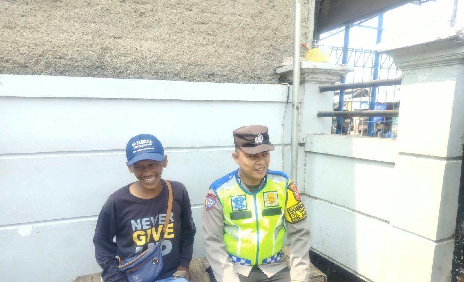 Prekat Polsek Banyusari Sosialisasikan Bahaya TPPO