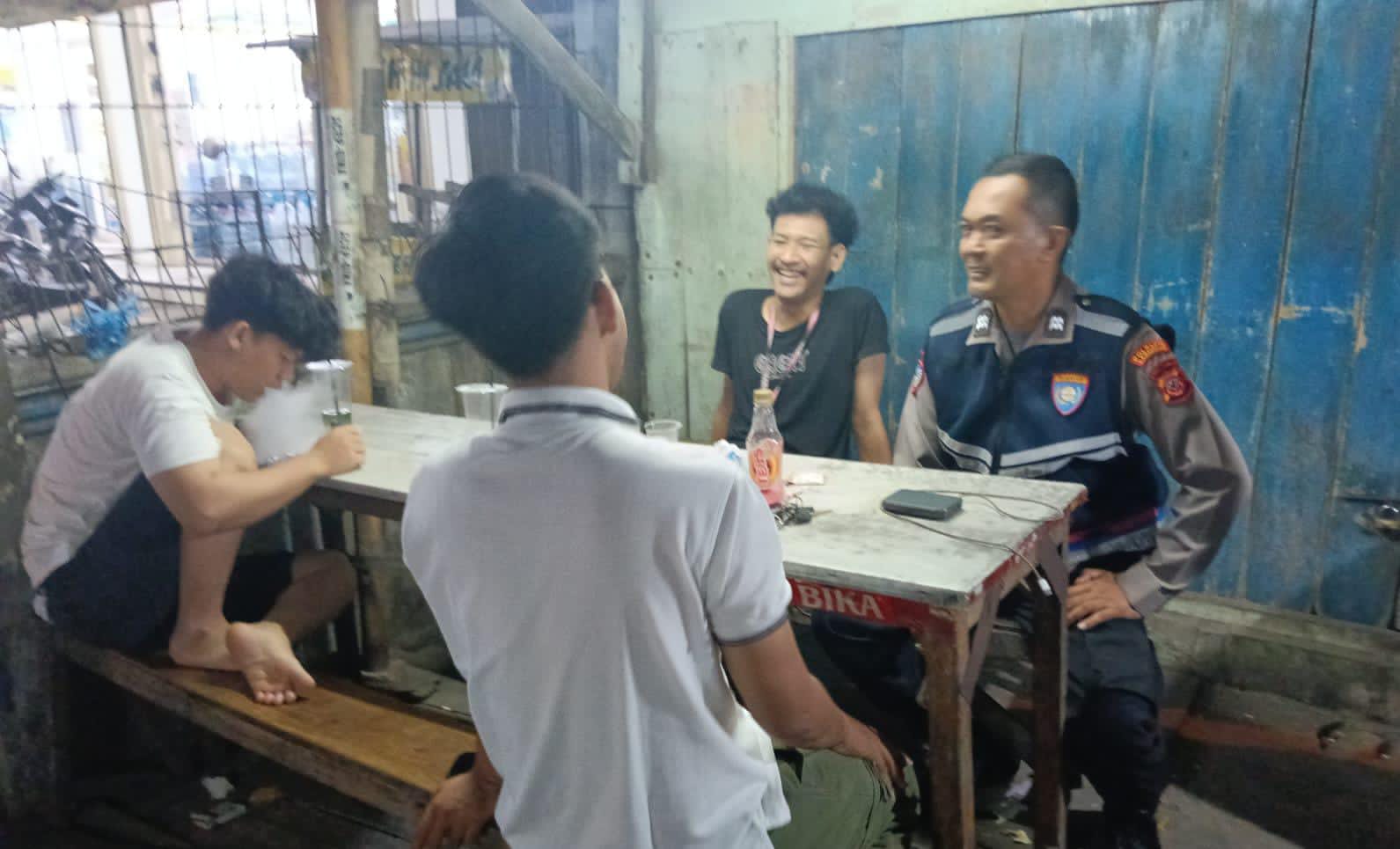 Bhabinkamtibmas Polsek Telagasari Beri Warga Penyuluhan Cegah Kenakalan Remaja
