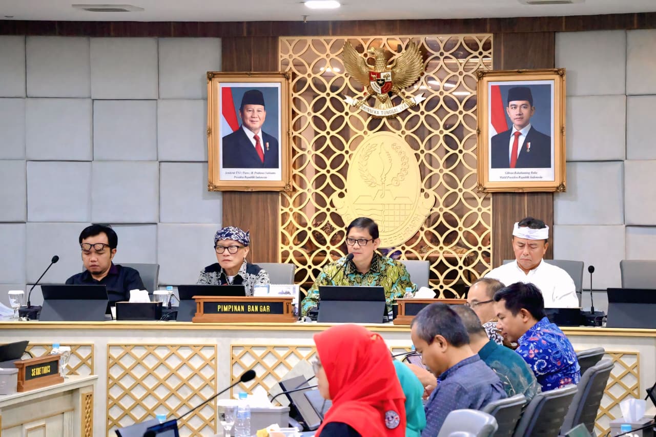 Badan Anggaran DPRD Jawa Barat Gelar Rapat Kerja Bersama TAPD Bahas Anggaran Daerah