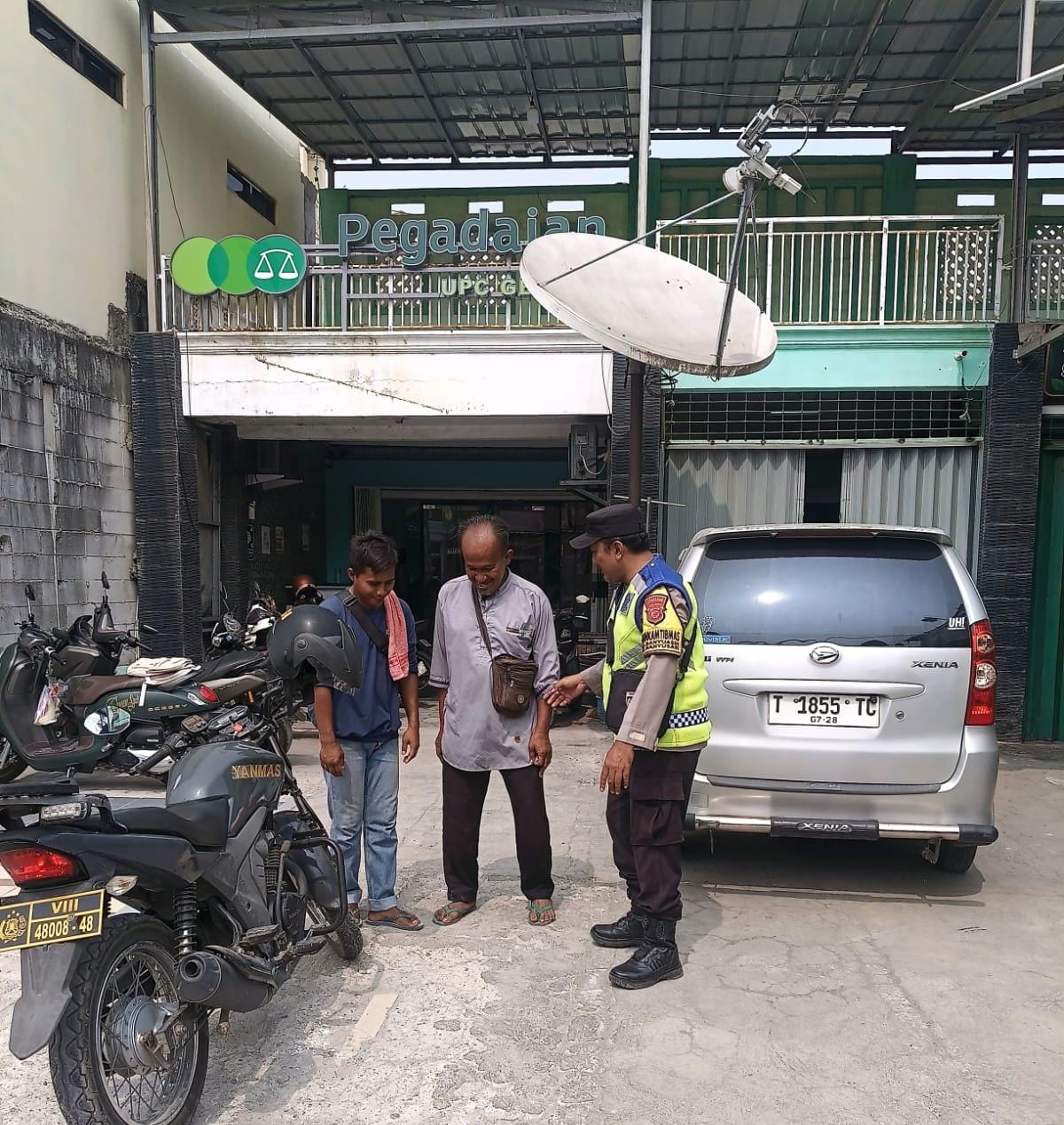 Prekat Polsek Banyusari Giat Patroli Jalan Raya Antisipasi Kejahatan