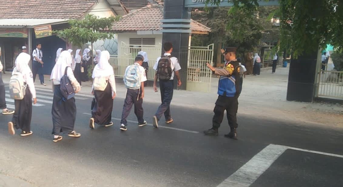 Sapa Pagi Polsek Telagasari; Wujudkan Kondusivitas Lingkungan, personil Polsek Telagasari Laksanakan Gatur