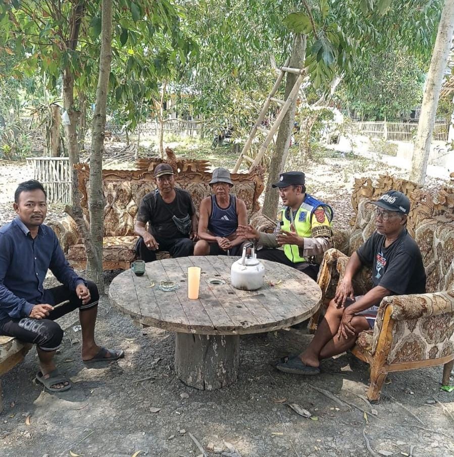 Prekat Polsek Banyusari Sosialisasikan Bahaya TPPO