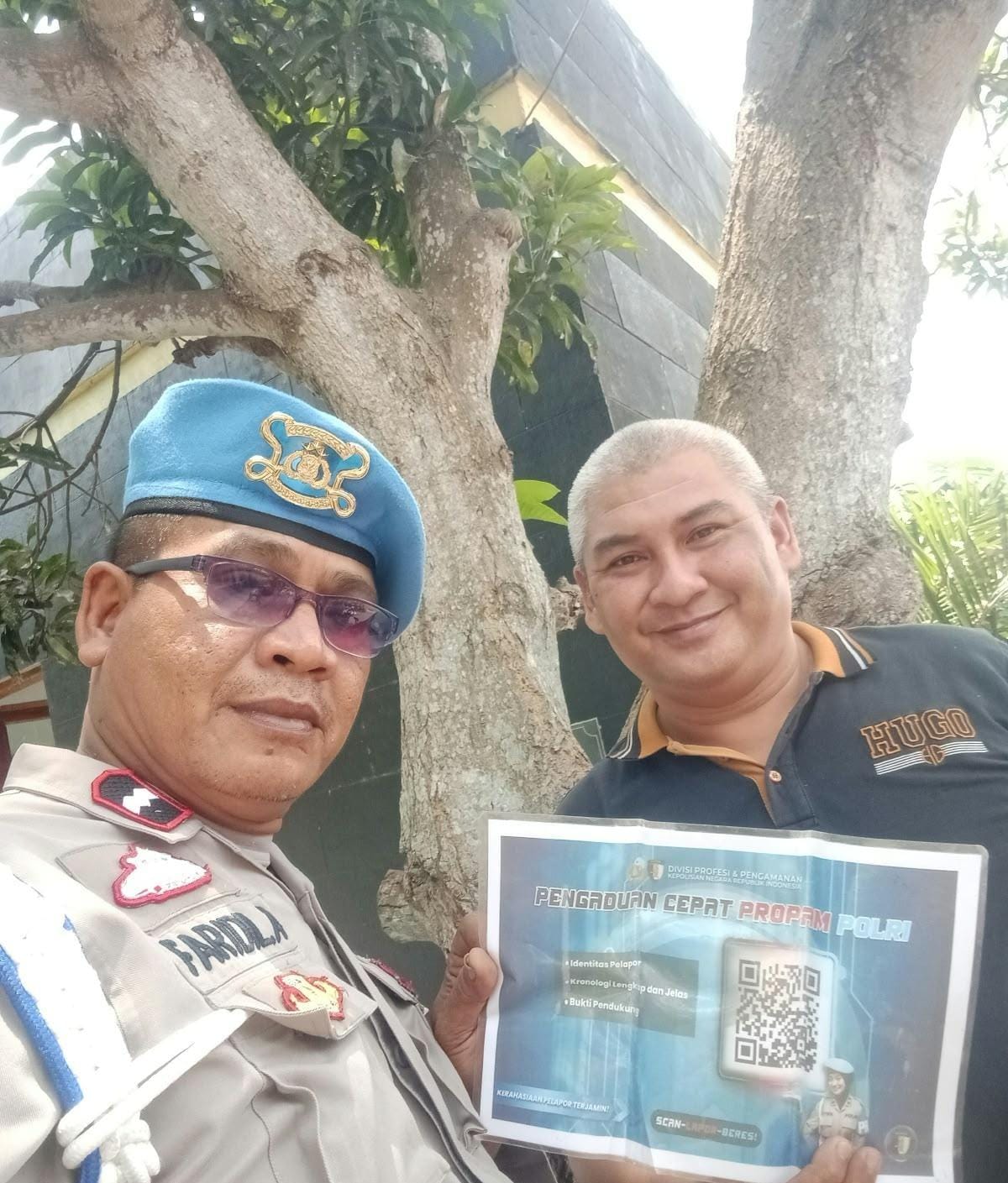 Polsek Banyusari Melaksanakan Giat Sosialisasi QR Barcode ke Masyarakat Pengaduan ke Divisi Propam Polri Bidpropam Polda Jabar