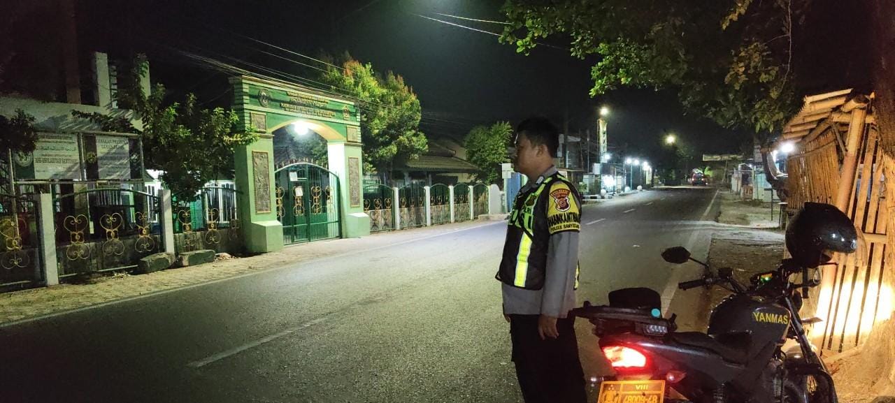 Prekat Polsek Banyusari Giat Patroli Jalan Raya Antisipasi Kejahatan