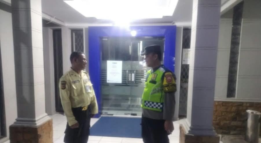 Kunjungi BRI Gempol Patroli Prekat Polsek Banyusari