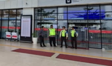 Personil Polsek Telukjambe Barat Patroli Sambang Ke Stasiun Kereta Cepat (Whoosh)
