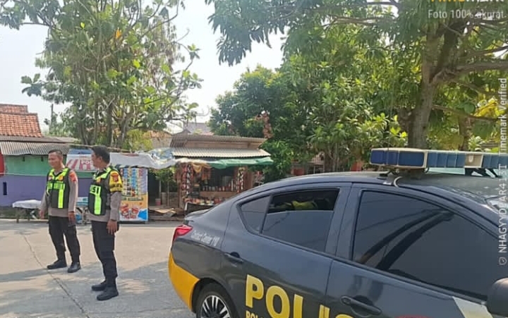 Pastikan Dusun Calung Kondusif, Polsek Telukjambe Barat Lakukan Patroli