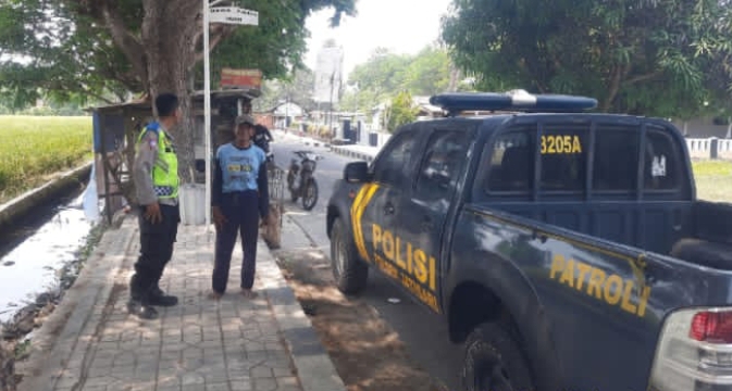 ‎Personel Polsek Jatisari Laksanakan Patroli Siang untuk Antisipasi Gangguan Kamtibmas di Desa Pacing