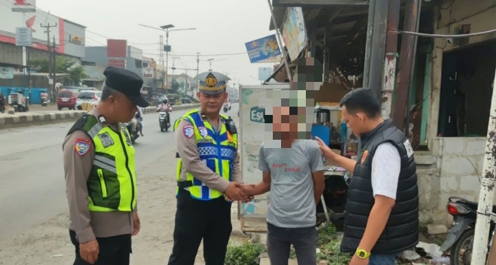 Polsek Klari Gelar Operasi Pungli dan Premanisme di Wilayah Desa Duren