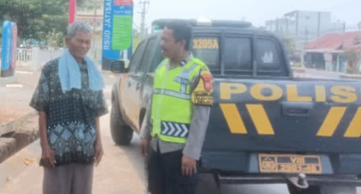 ‎Personel Polsek Jatisari Laksanakan Patroli Siang, Antisipasi Gangguan Kamtibmas di Depan RSUD