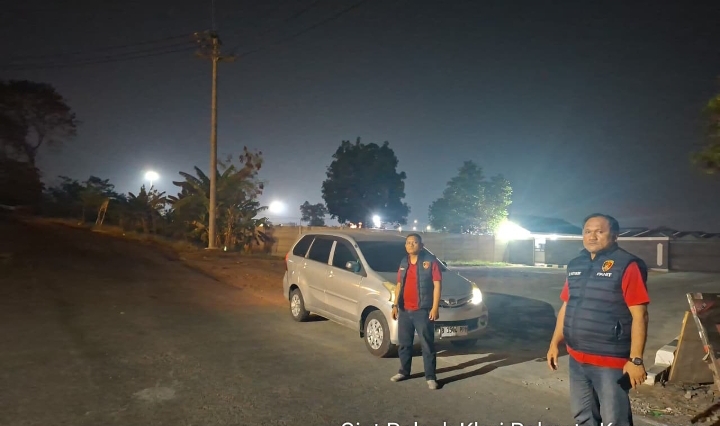 Kanit Reskrim Bersama Anggota Laksanakan Patroli Kring Serse di Jalan Raya Perbatasan Klari–Purwasari