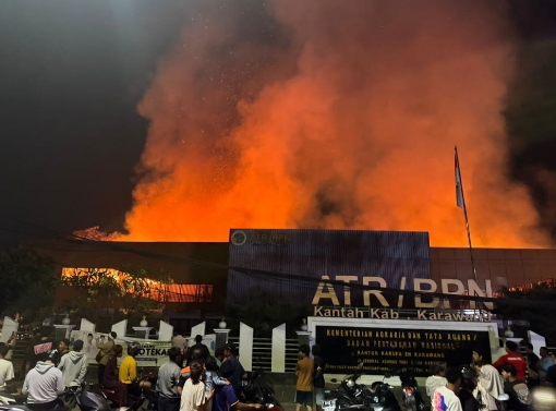 Kantor ATR/BPN Karawang Dilalap Si Jago Merah, Penyebab Kebakaran Masih Menunggu Hasil Pemeriksaan Petugas