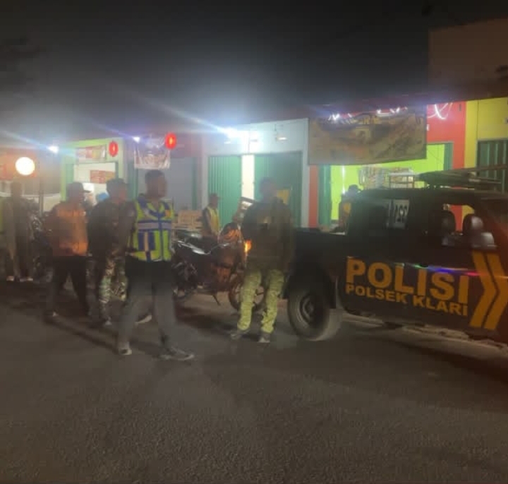 Kapolsek Klari Bersama Muspika Gelar Patroli Antisipasi Gangguan Kamtibmas di Wilayah Klari